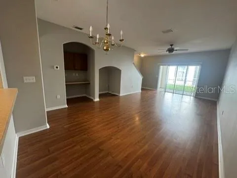 3404 HIGH HAMPTON CIRCLE Tampa, FL 33610