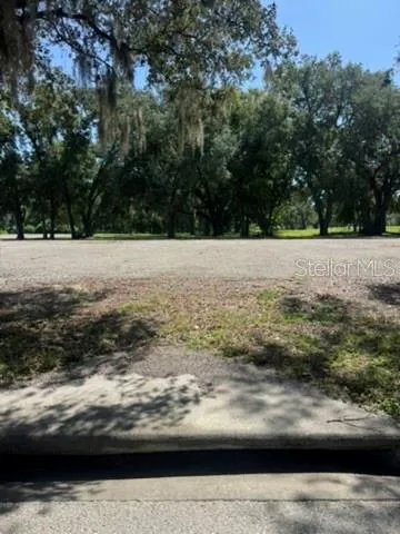 3404 HIGH HAMPTON CIRCLE Tampa, FL 33610