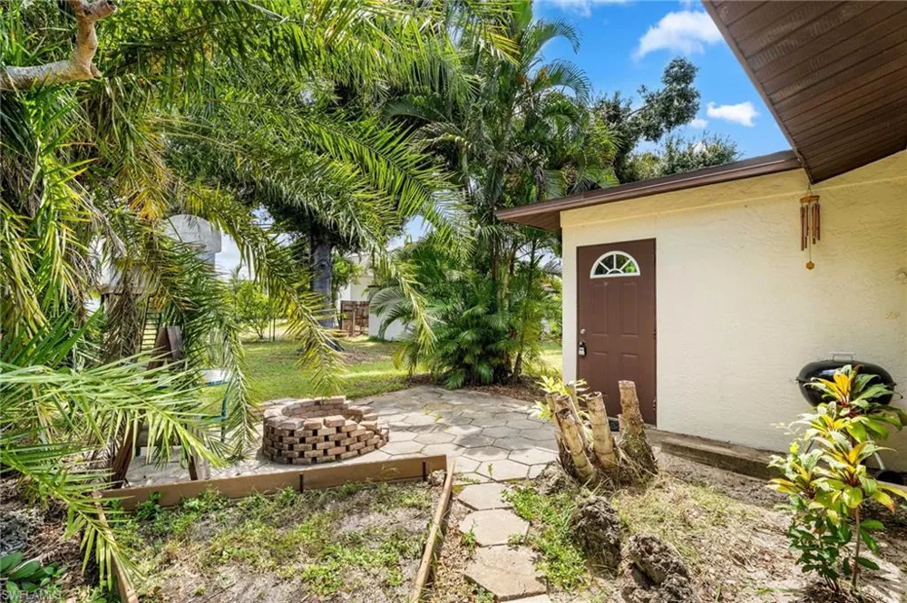 18217 Oriole Road Fort Myers, FL 33967