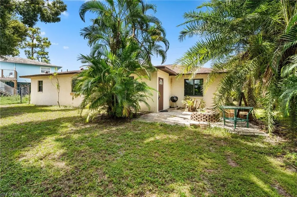 18217 Oriole Road Fort Myers, FL 33967