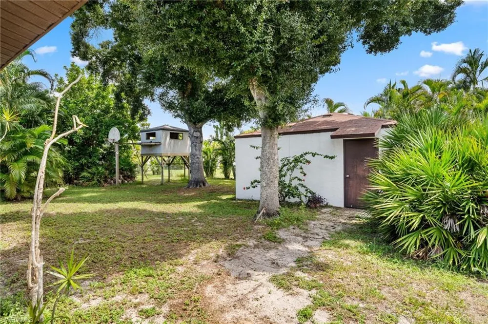 18217 Oriole Road Fort Myers, FL 33967