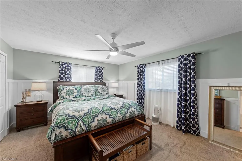 871 Entrada Drive S Fort Myers, FL 33919