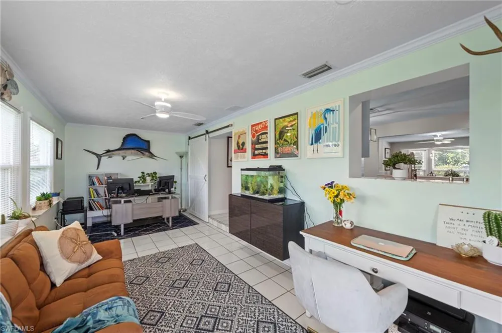 871 Entrada Drive S Fort Myers, FL 33919