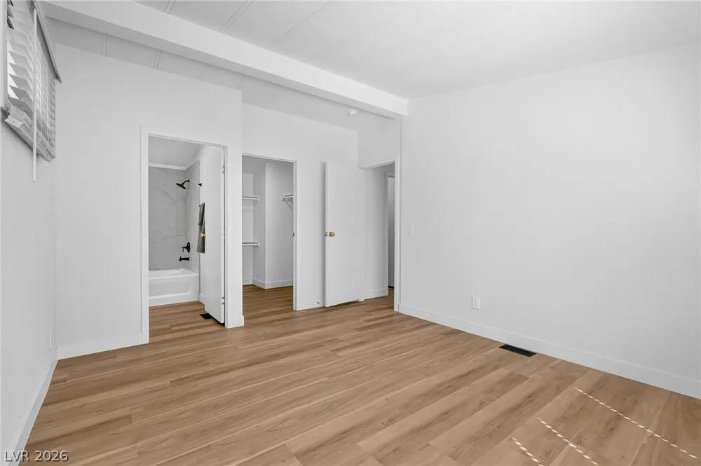 5525 Tres Piedras Road Las Vegas, NV 89122