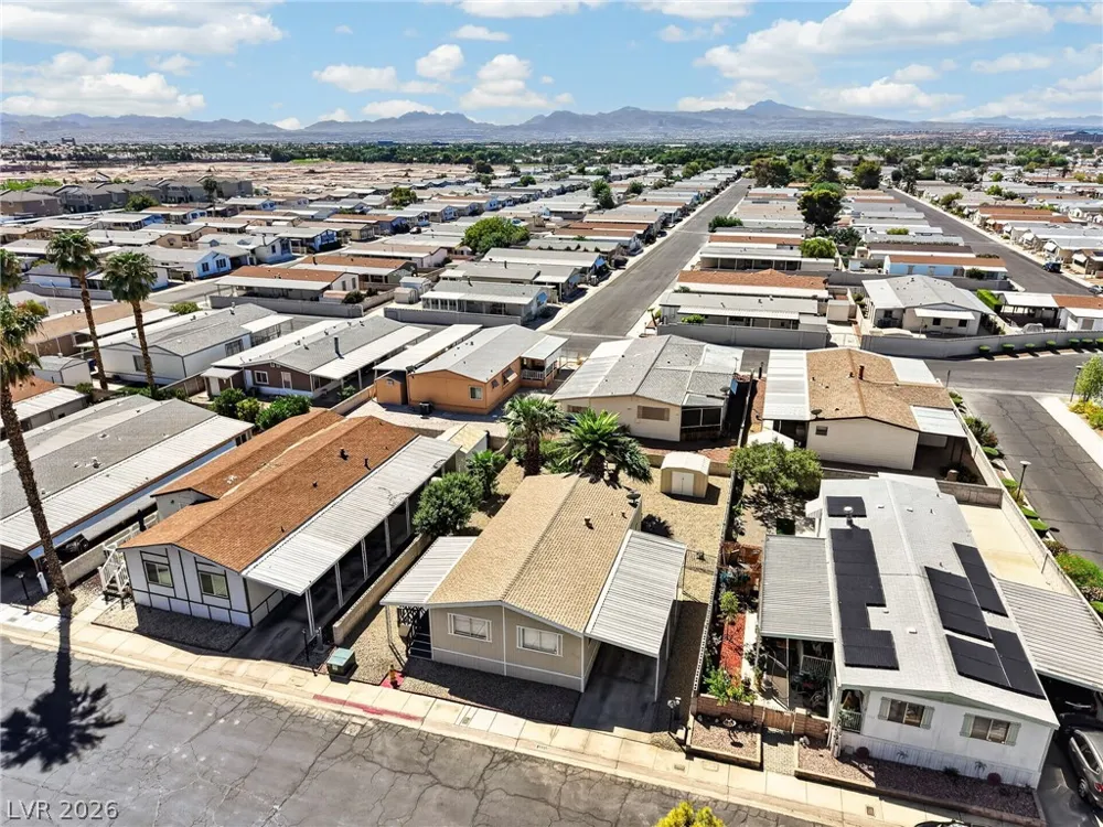 5525 Tres Piedras Road Las Vegas, NV 89122