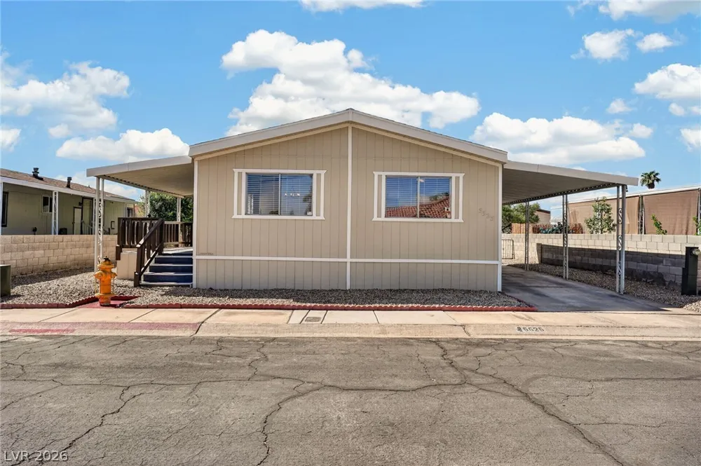 5525 Tres Piedras Road Las Vegas, NV 89122
