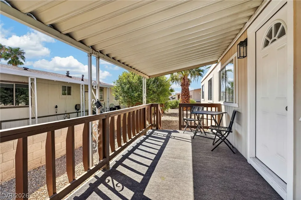 5525 Tres Piedras Road Las Vegas, NV 89122