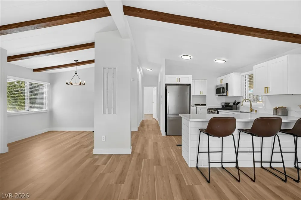 5525 Tres Piedras Road Las Vegas, NV 89122