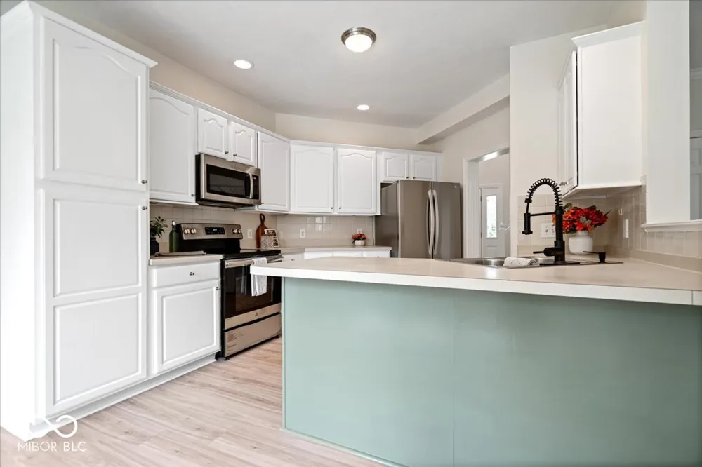 9969 Southwind Drive Indianapolis, IN 46256