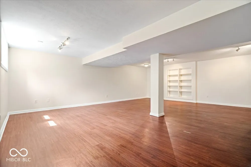 9969 Southwind Drive Indianapolis, IN 46256