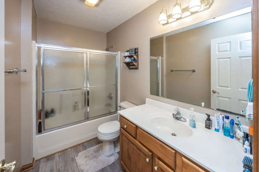 1620 Westfield Court Greenfield, IN 46140
