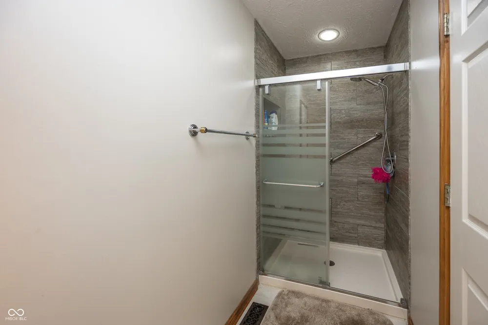 1620 Westfield Court Greenfield, IN 46140