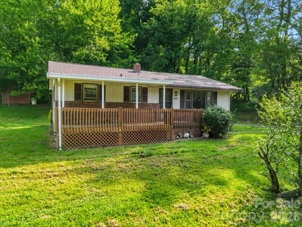 375 Bee Tree Road Swannanoa, NC 28778