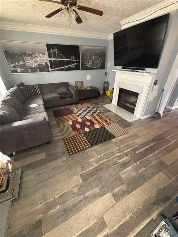 4478 Thorngate Lane Lane Acworth, GA 30101