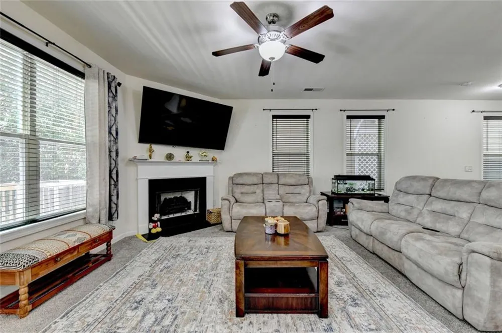 156 Staley Dr Tucker, GA 30084