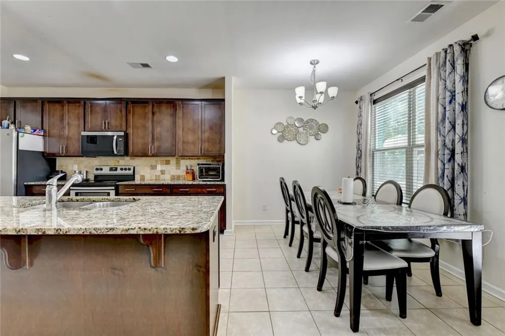 156 Staley Dr Tucker, GA 30084