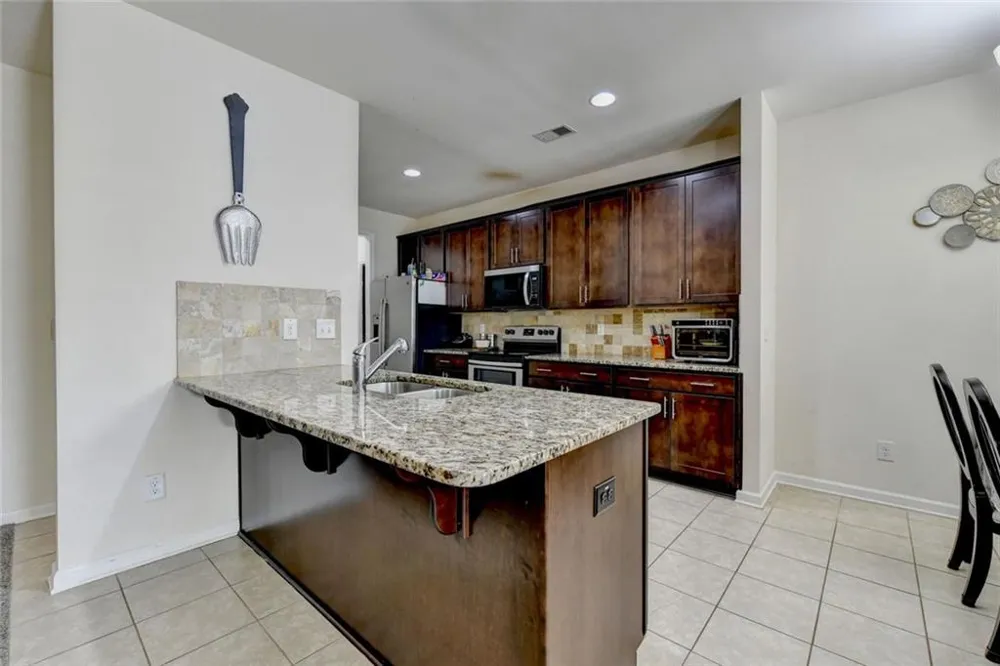 156 Staley Dr Tucker, GA 30084