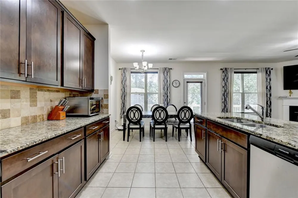156 Staley Dr Tucker, GA 30084
