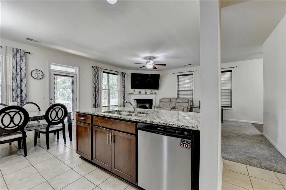 156 Staley Dr Tucker, GA 30084