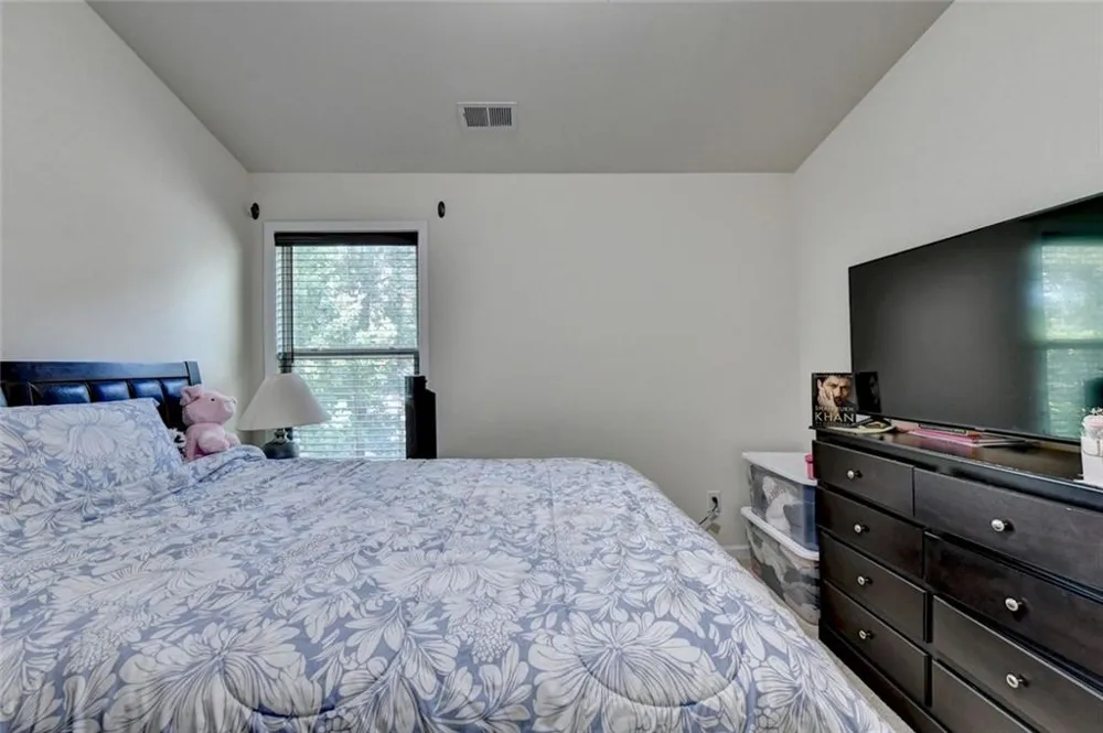 156 Staley Dr Tucker, GA 30084