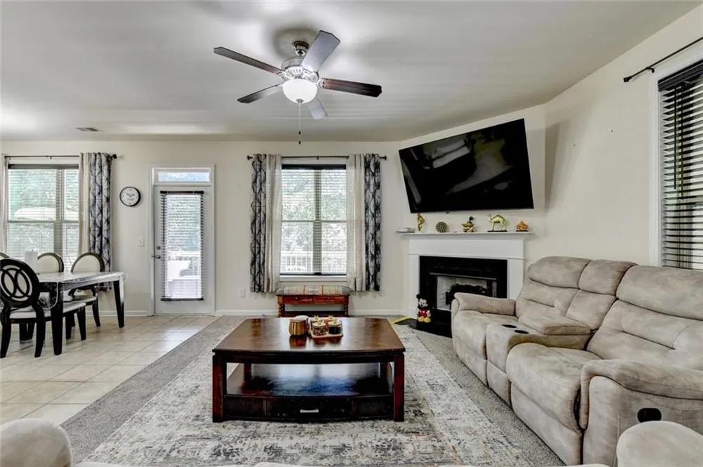 156 Staley Dr Tucker, GA 30084