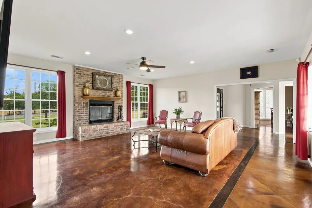 138 Green Oaks Drive Bartonville, TX 76226
