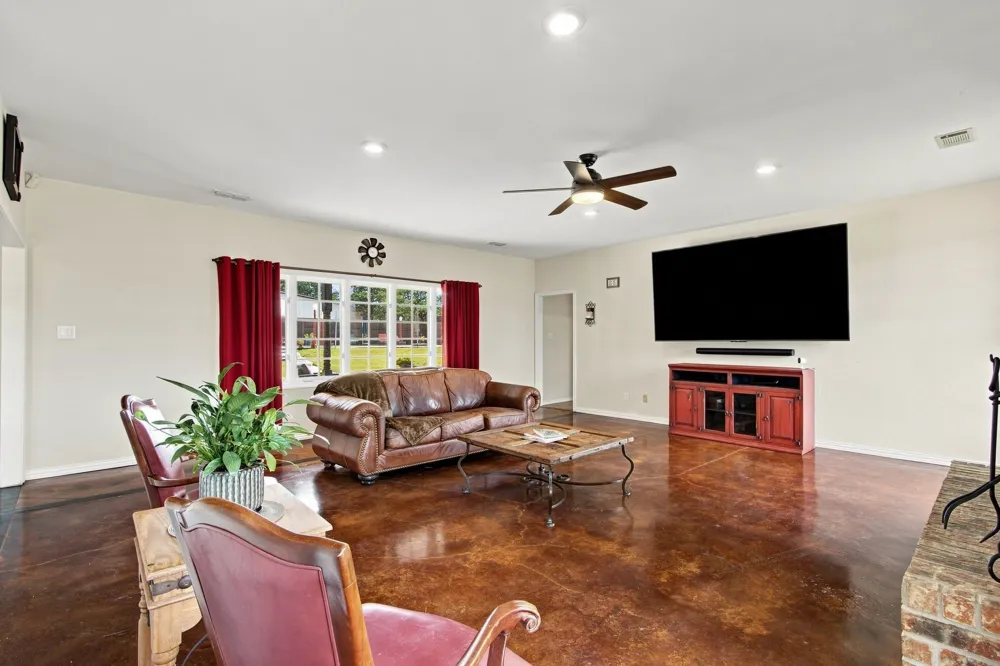 138 Green Oaks Drive Bartonville, TX 76226