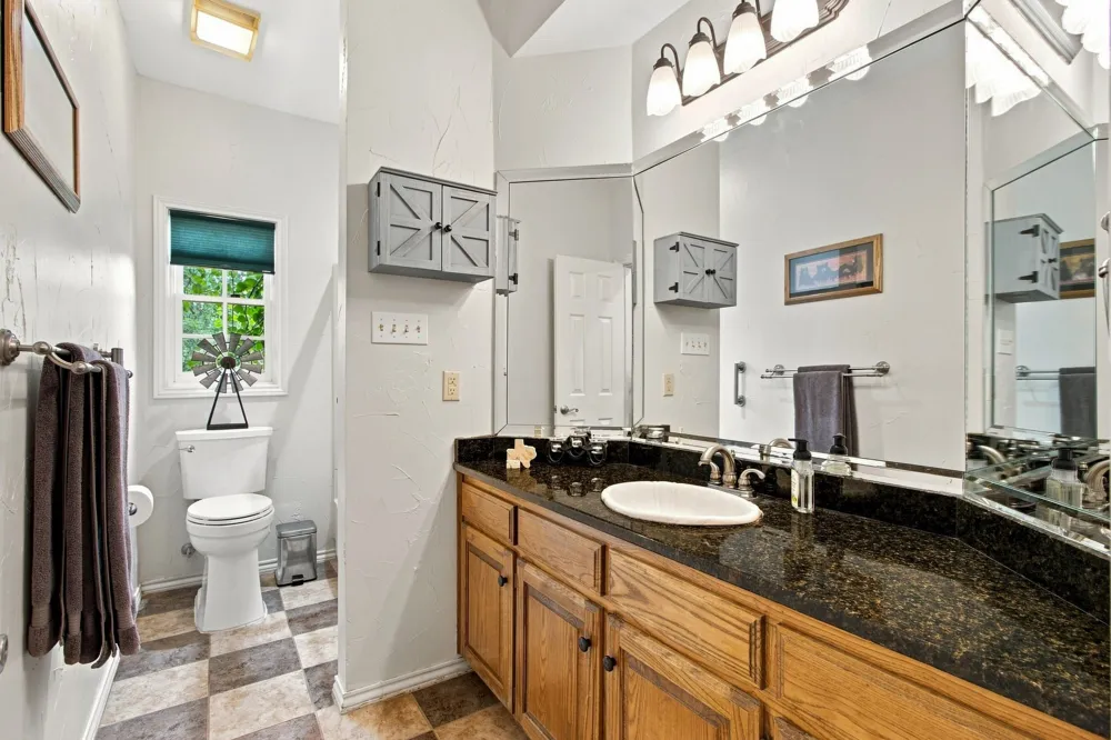 138 Green Oaks Drive Bartonville, TX 76226