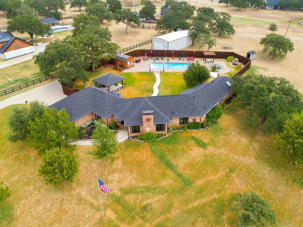 138 Green Oaks Drive Bartonville, TX 76226