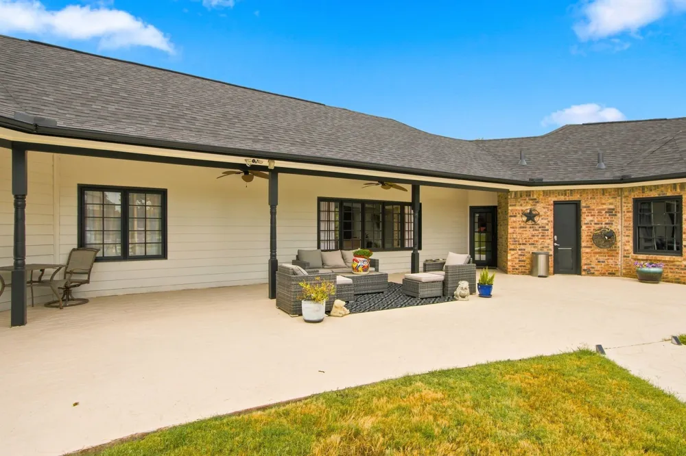 138 Green Oaks Drive Bartonville, TX 76226