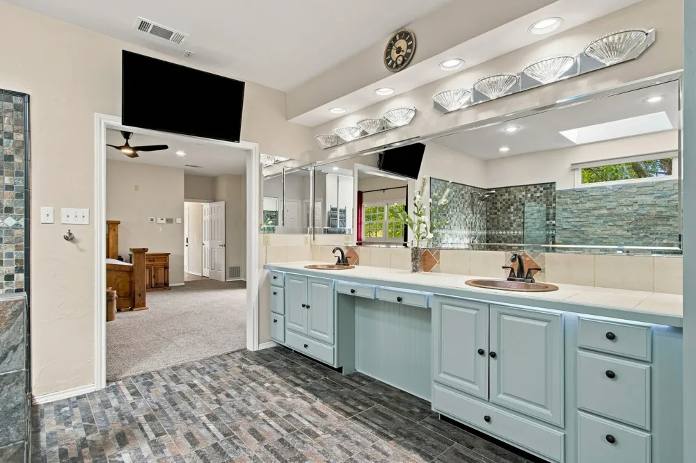 138 Green Oaks Drive Bartonville, TX 76226