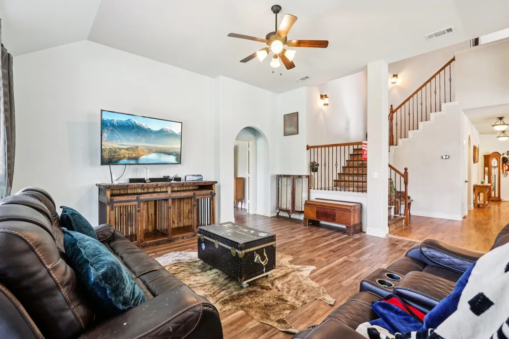 8308 Spitfire Trail Aubrey, TX 76227