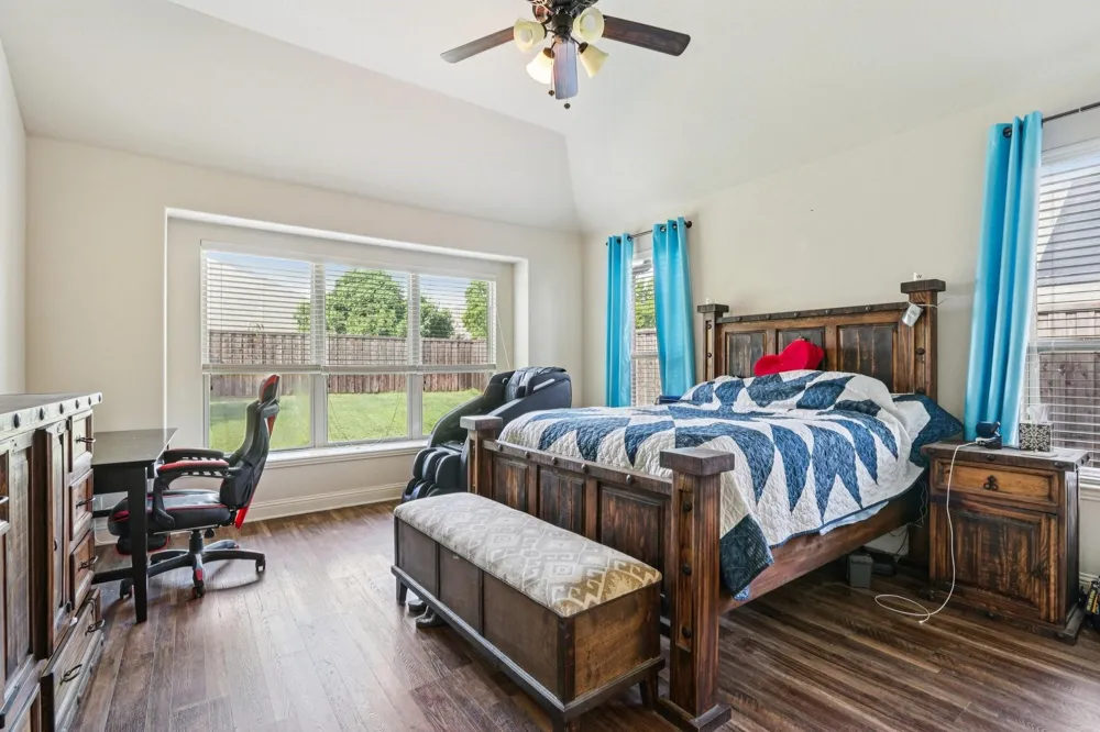 8308 Spitfire Trail Aubrey, TX 76227