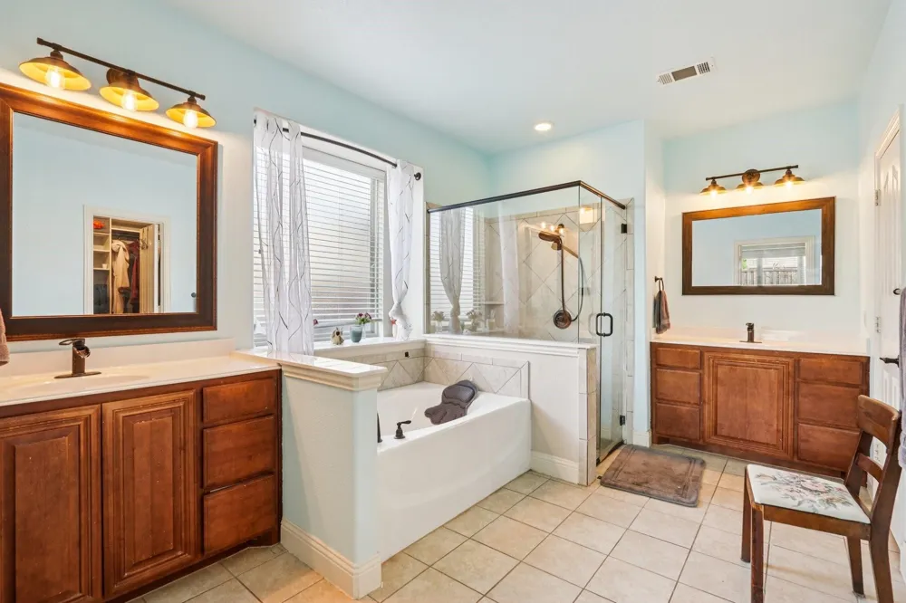 8308 Spitfire Trail Aubrey, TX 76227