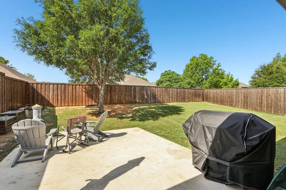 8308 Spitfire Trail Aubrey, TX 76227