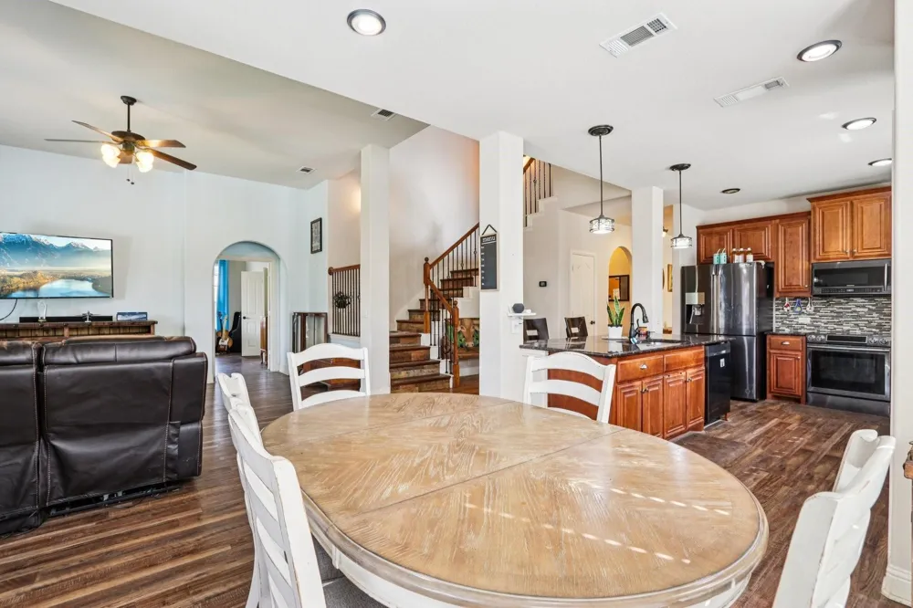 8308 Spitfire Trail Aubrey, TX 76227