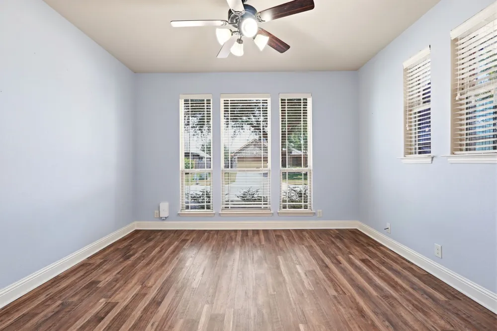8308 Spitfire Trail Aubrey, TX 76227