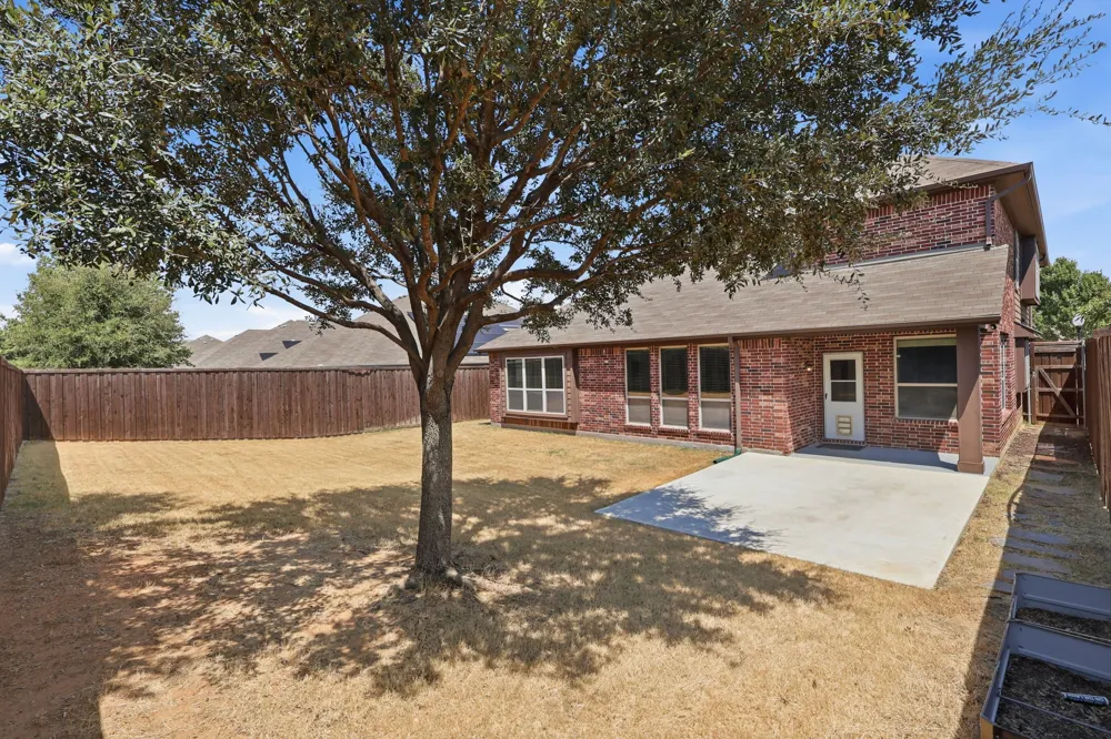 8308 Spitfire Trail Aubrey, TX 76227