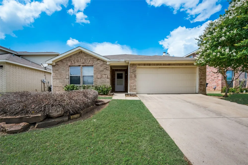 1629 Thornhill Lane Little Elm, TX 75068