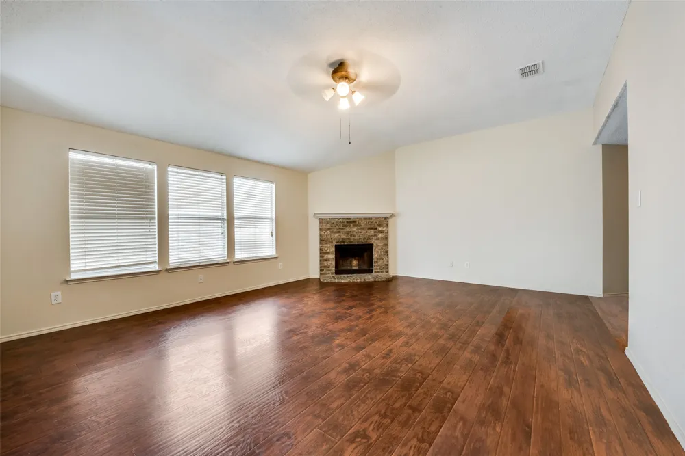 1629 Thornhill Lane Little Elm, TX 75068
