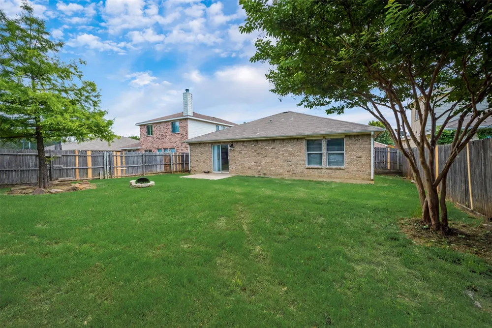 1629 Thornhill Lane Little Elm, TX 75068