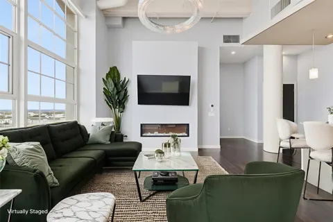 2600 W 7th Street #1827