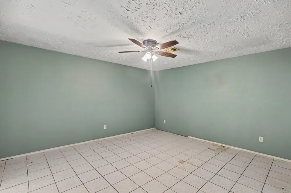 22122 Meadowhill Drive Spring, TX 77389