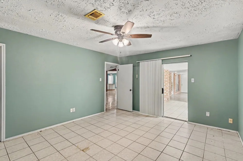 22122 Meadowhill Drive Spring, TX 77389