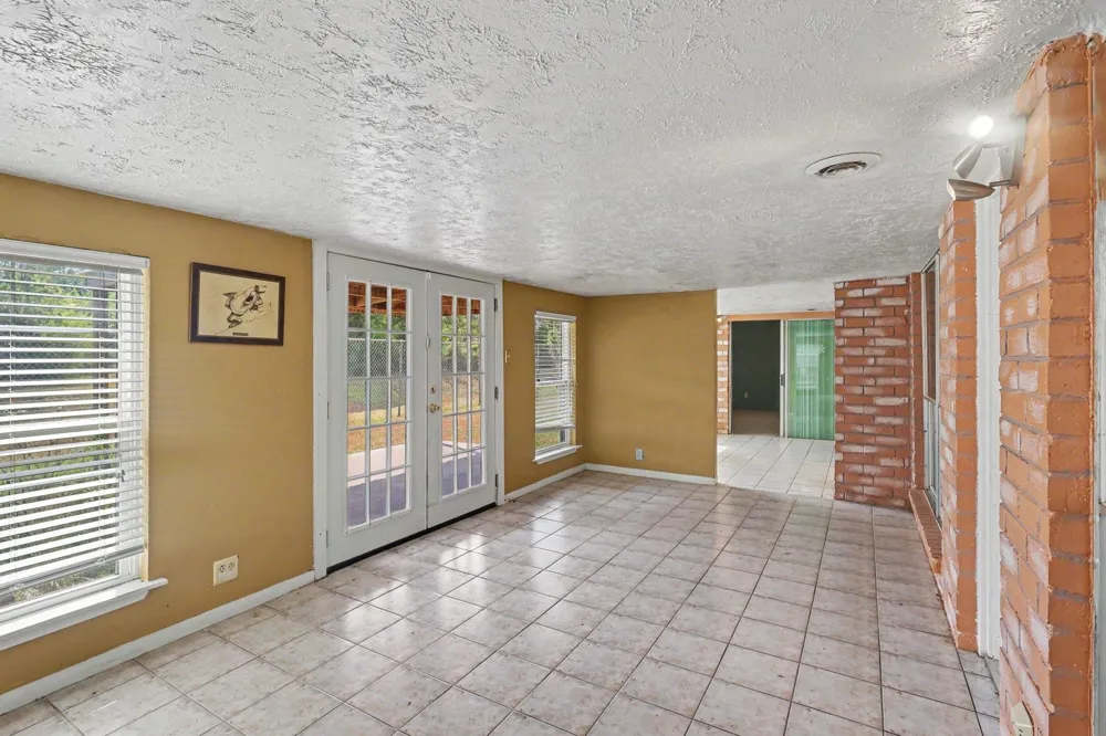 22122 Meadowhill Drive Spring, TX 77389