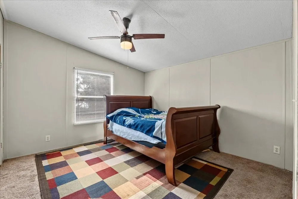 12717 33rd Street Santa Fe, TX 77510