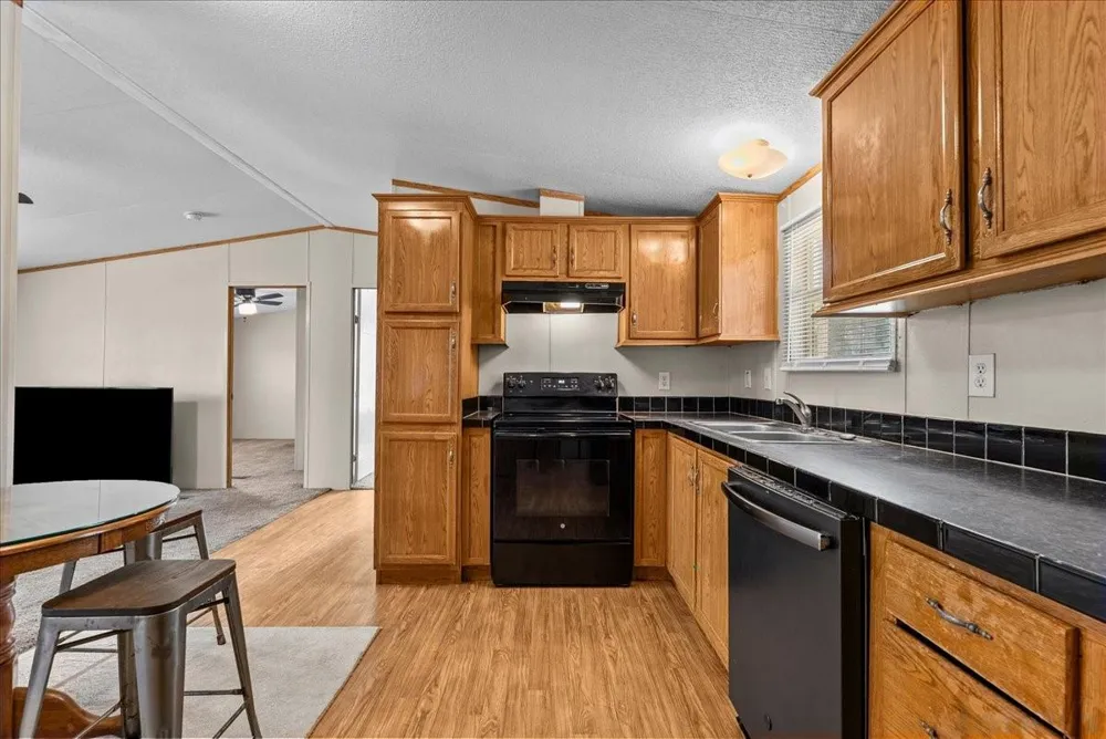 12717 33rd Street Santa Fe, TX 77510