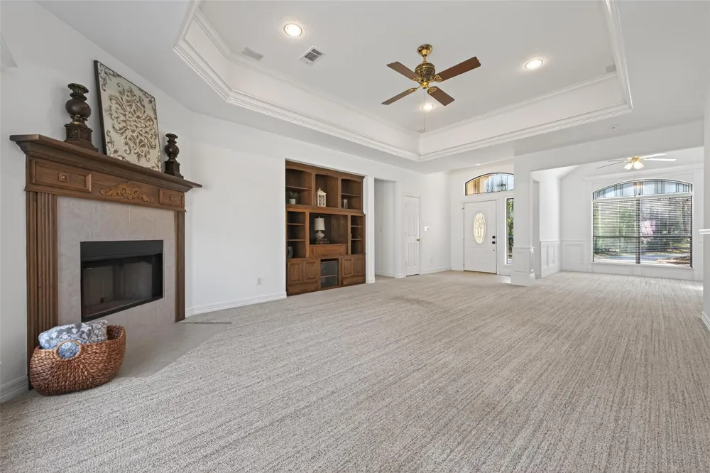 5030 Highland Pass Montgomery, TX 77316