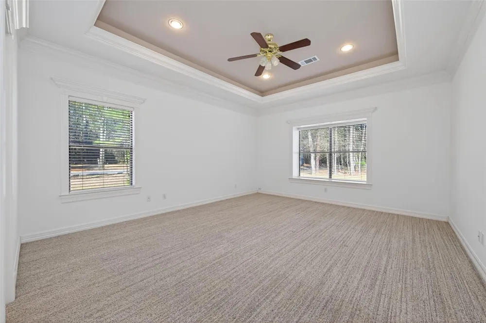 5030 Highland Pass Montgomery, TX 77316