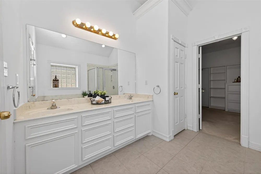 5030 Highland Pass Montgomery, TX 77316